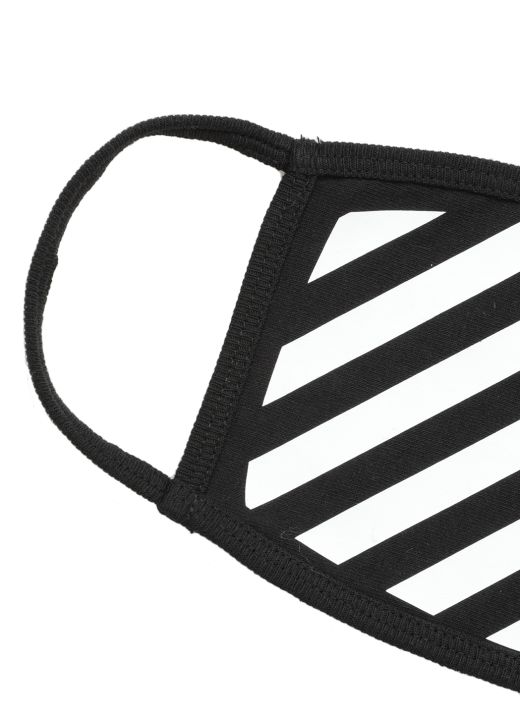 Diagonal stripes face mask