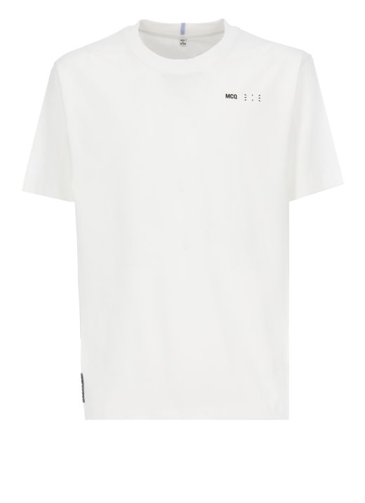 Icon 0: T-shirt with logo