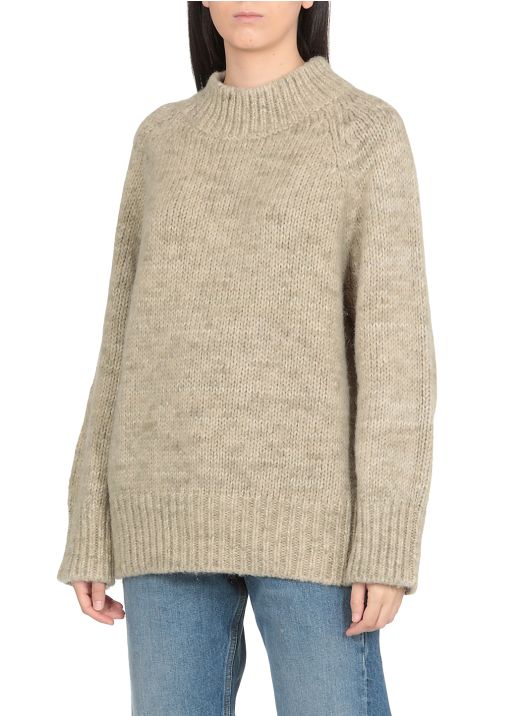 Thick knit pullover