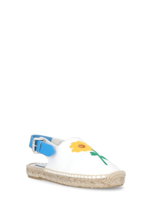 Espadrillas with embroidered flowers