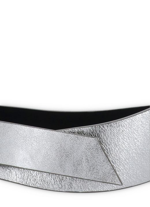 Leather shaped belt