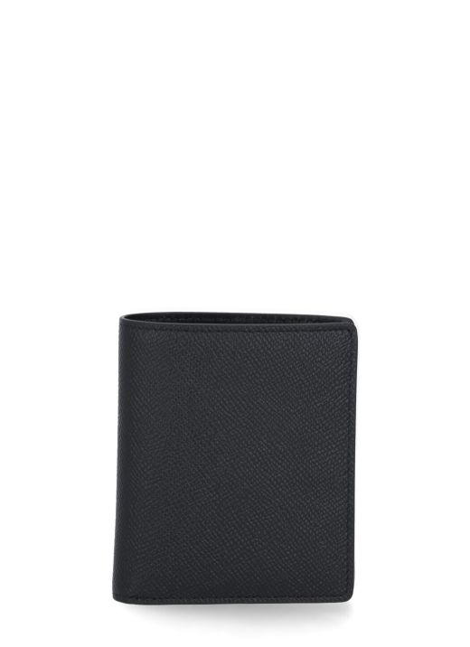 Pebble leather wallet